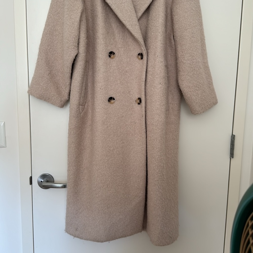 Boucle Cocoon Coat - Picture 3 of 7
